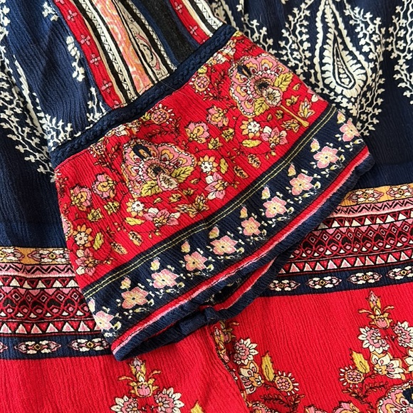 Bila Peasant Top with Tassle Neckline and Bell Cuff Sleeve - Picture 6 of 7